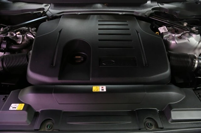 2020 Land Rover Range Rover - Image 7 of 24