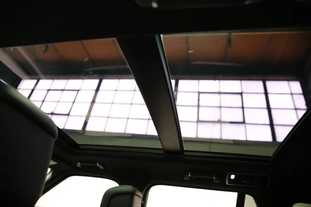 2020 Land Rover Range Rover - Image 14 of 24