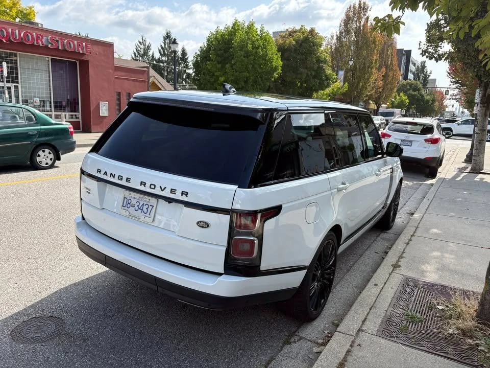 2020 Land Rover Range Rover L405 - Image 5 of 17