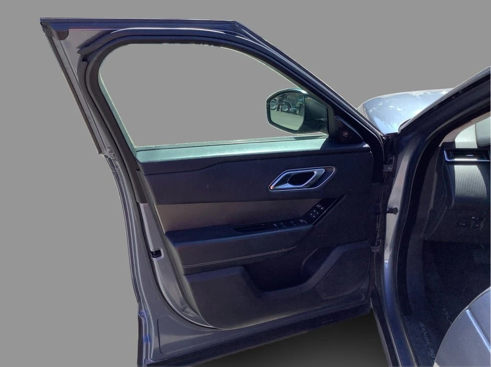 2020 Land Rover Range Rover Velar - Image 15 of 20