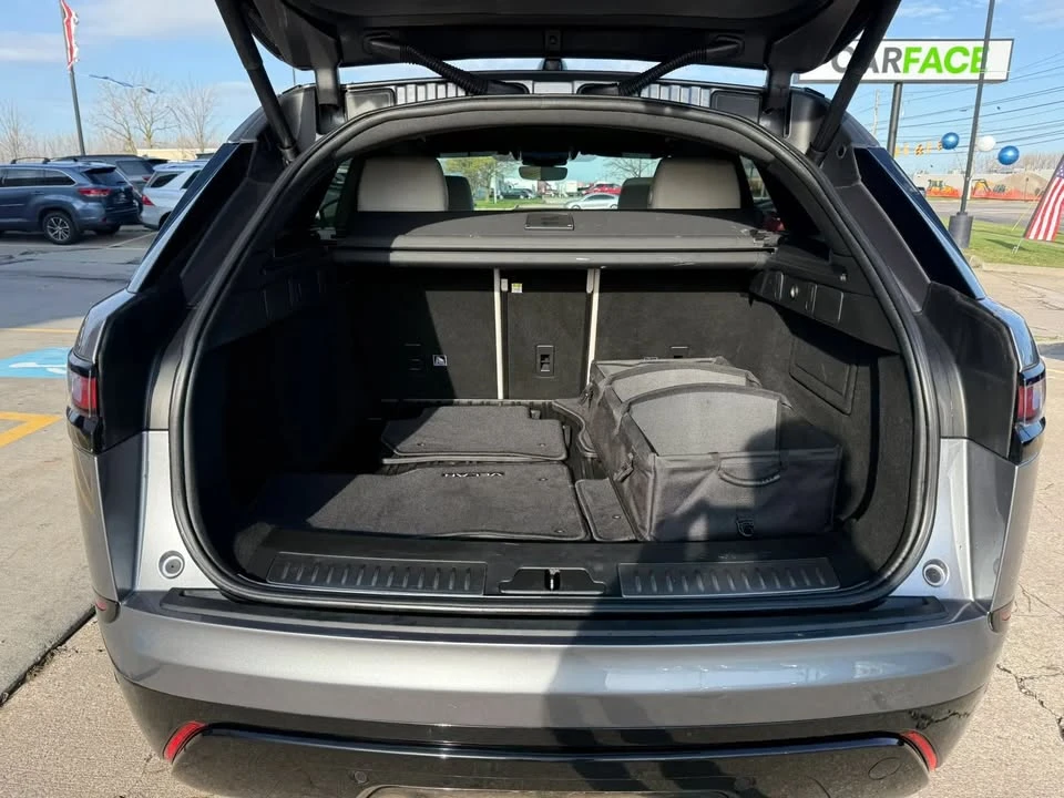 2020 Land Rover Range Rover Velar - Image 8 of 20