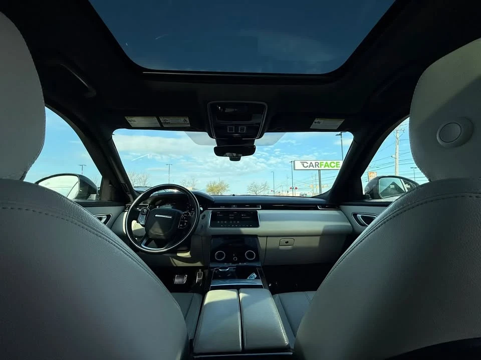2020 Land Rover Range Rover Velar - Image 15 of 20