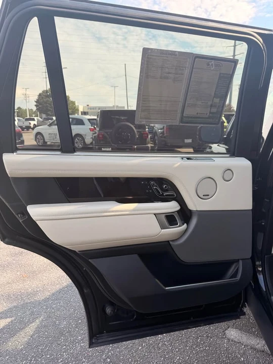 2020 Land Rover Range Rover L405 - Image 17 of 20