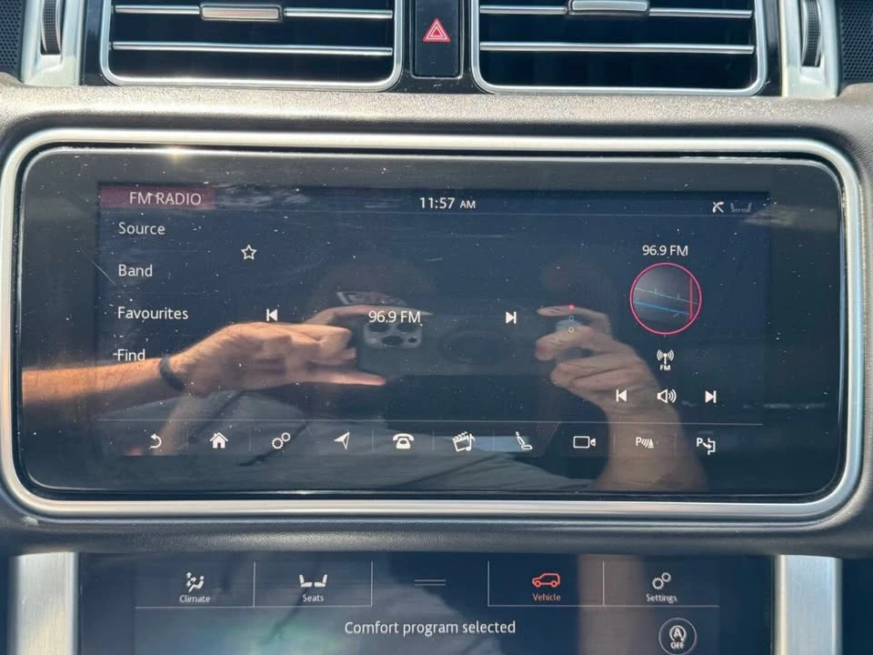 2020 Land Rover Range Rover L405 - Image 16 of 20