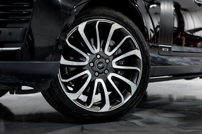 2020 Land Rover Range Rover L405 - Image 10 of 26