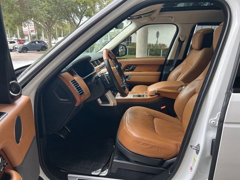 2020 Land Rover Range Rover L405 - Image 5 of 12