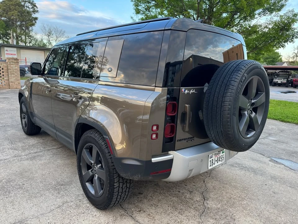 2020 Land Rover Defender L663 - Image 8 of 20
