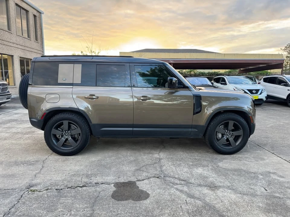 2020 Land Rover Defender L663 - Image 5 of 20