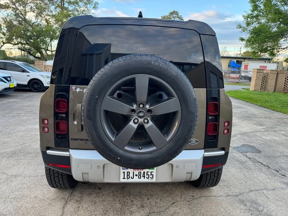 2020 Land Rover Defender L663 - Image 7 of 20