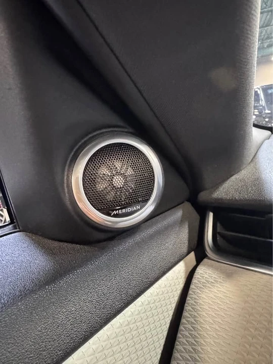 2020 Land Rover Range Rover Evoque 2nd Gen - Image 15 of 15