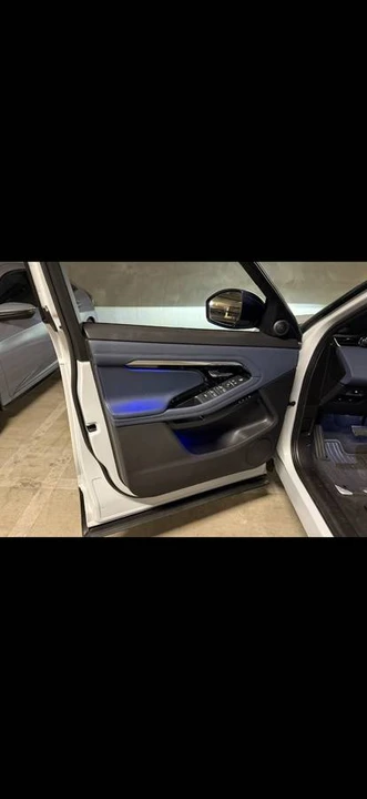 2020 Land Rover Range Rover Evoque 2nd Gen - Image 7 of 12
