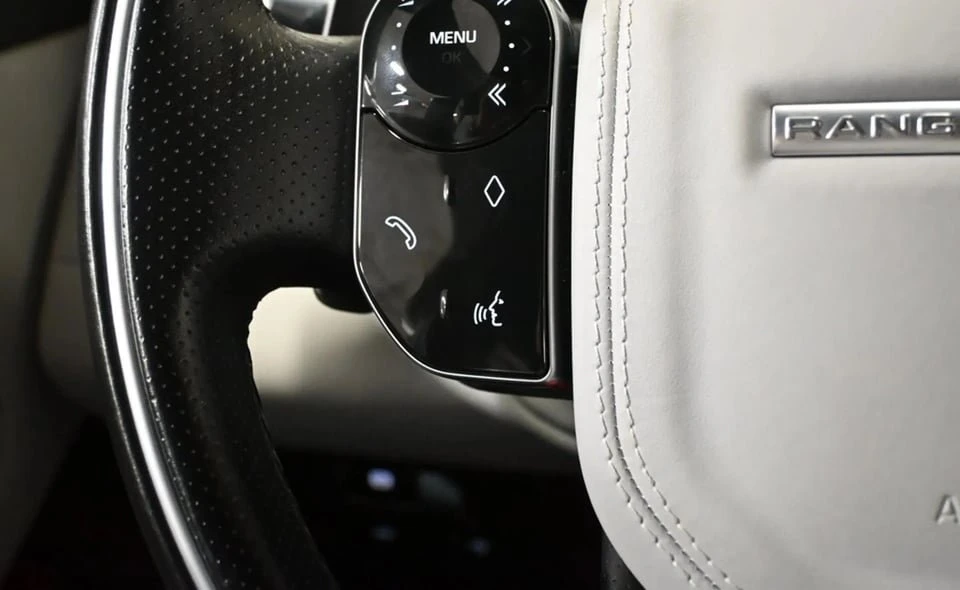 2020 Land Rover Range Rover Evoque 2nd Gen - Image 17 of 20