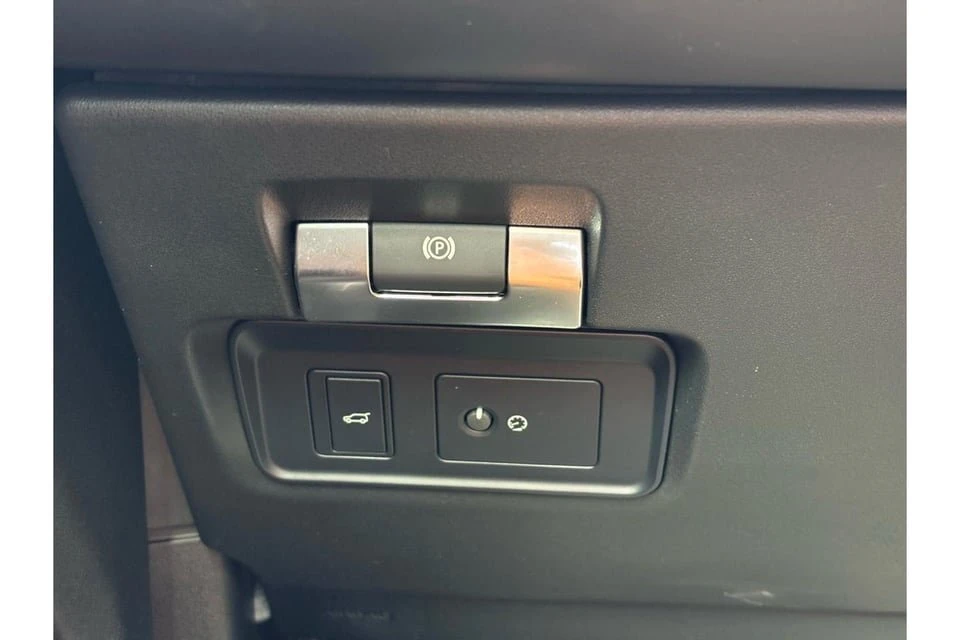 2020 Land Rover Range Rover Evoque 2nd Gen - Image 16 of 20