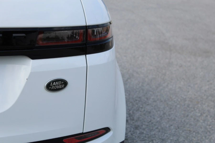 2020 Land Rover Range Rover Evoque 2nd Gen - Image 11 of 20