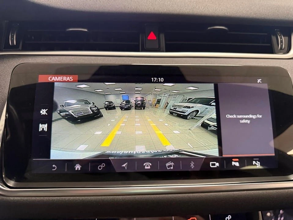 2020 Land Rover Range Rover Evoque 2nd Gen - Image 17 of 20