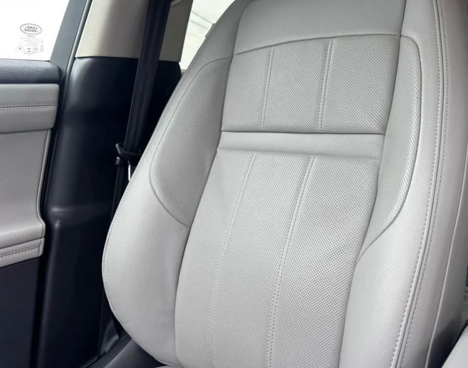2020 Land Rover Range Rover Evoque 2nd Gen - Image 10 of 12