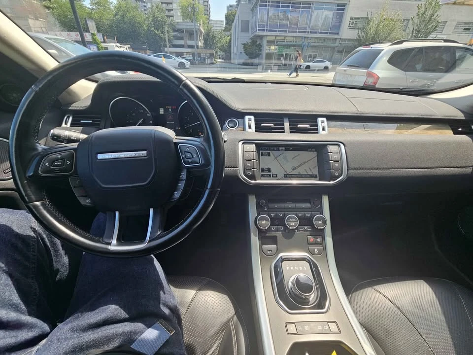 2020 Land Rover Range Rover Evoque 2nd Gen - Image 14 of 17