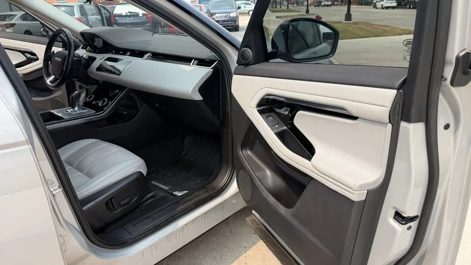 2020 Land Rover Range Rover Evoque 2nd Gen - Image 19 of 20
