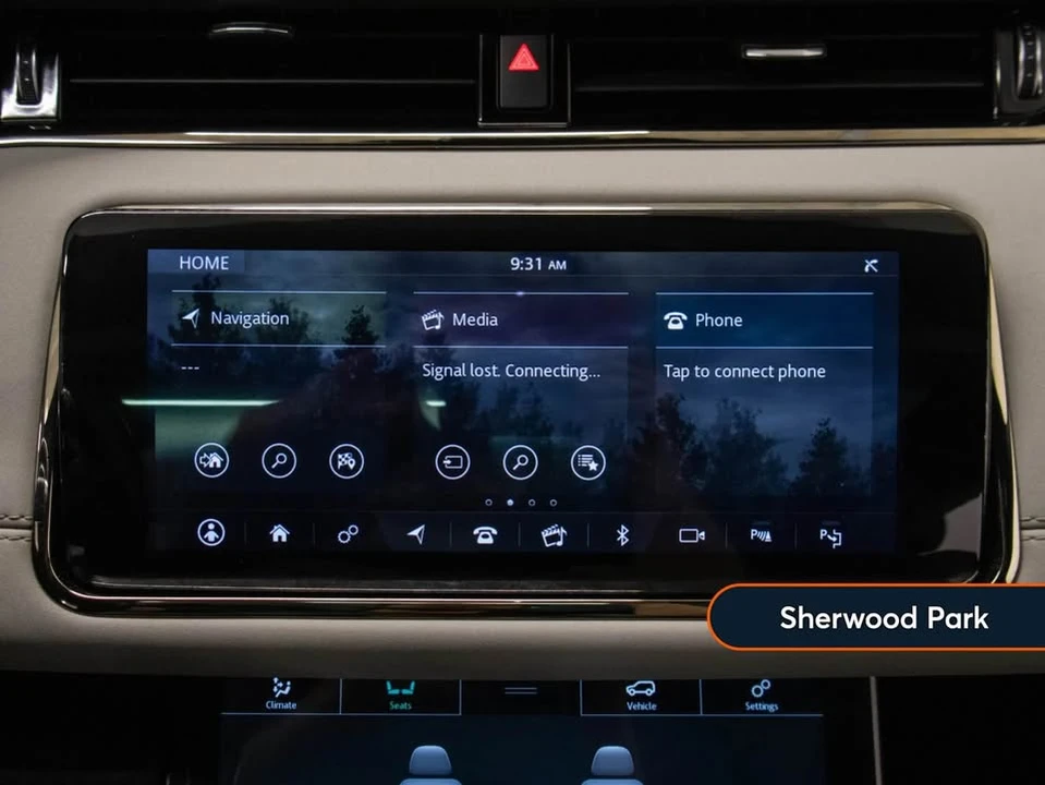 2020 Land Rover Range Rover Evoque 2nd Gen - Image 16 of 17
