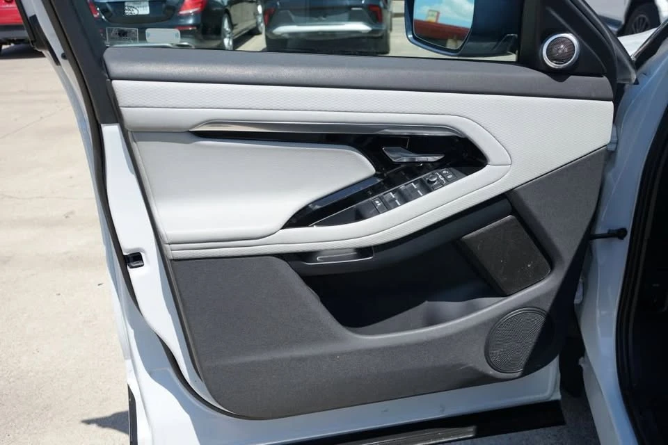 2020 Land Rover Range Rover Evoque 2nd Gen - Image 11 of 20