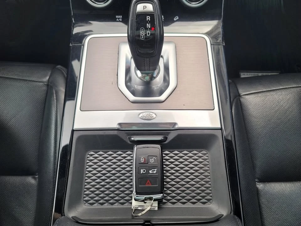 2020 Land Rover Range Rover Evoque 2nd Gen - Image 12 of 17