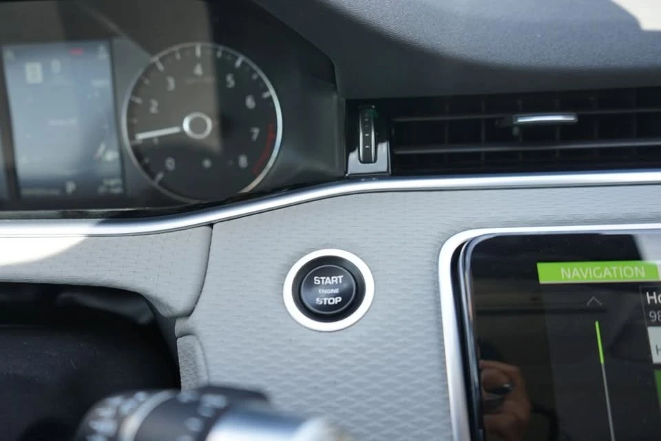 2020 Land Rover Range Rover Evoque 2nd Gen - Image 14 of 20