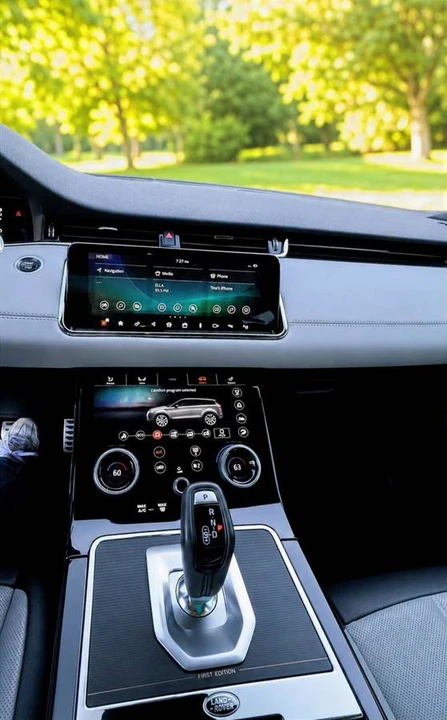 2020 Land Rover Range Rover Evoque 2nd Gen - Image 11 of 12