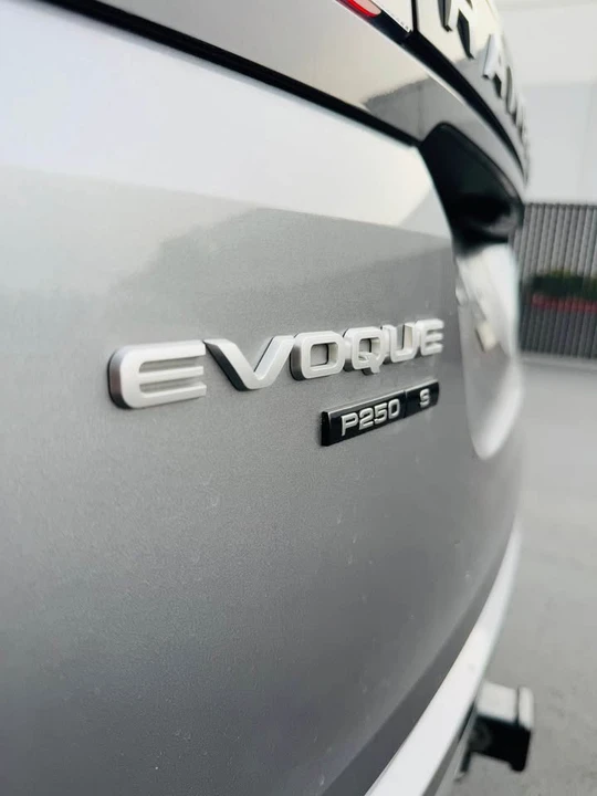 2020 Land Rover Range Rover Evoque 2nd Gen - Image 13 of 20