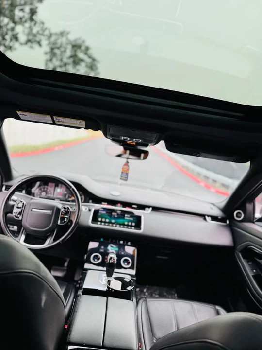 2020 Land Rover Range Rover Evoque 2nd Gen - Image 11 of 20