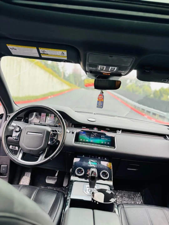 2020 Land Rover Range Rover Evoque 2nd Gen - Image 10 of 20