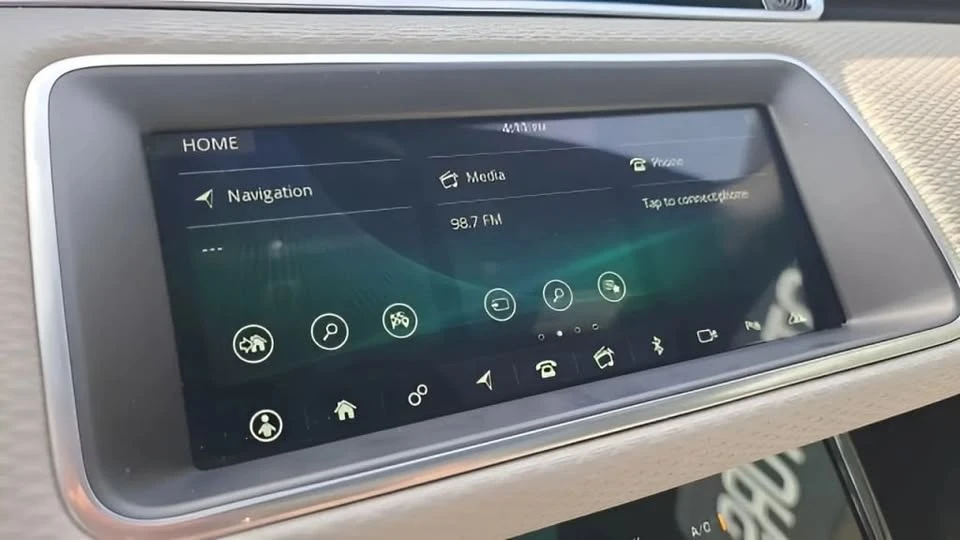 2020 Land Rover Range Rover Evoque 2nd Gen - Image 12 of 20