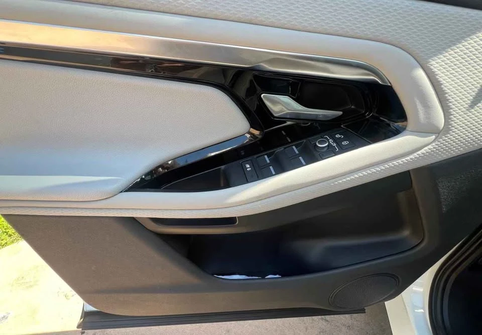 2020 Land Rover Range Rover Evoque 2nd Gen - Image 12 of 20