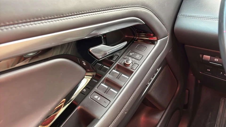 2020 Land Rover Range Rover Evoque 2nd Gen - Image 10 of 19
