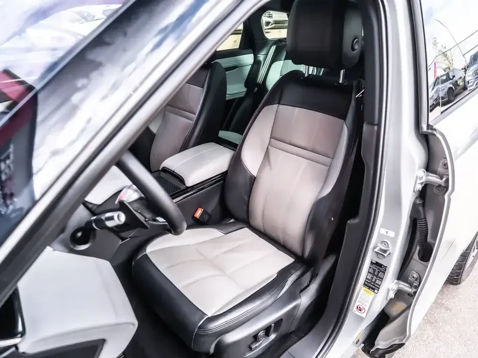 2020 Land Rover Range Rover Evoque 2nd Gen - Image 18 of 20