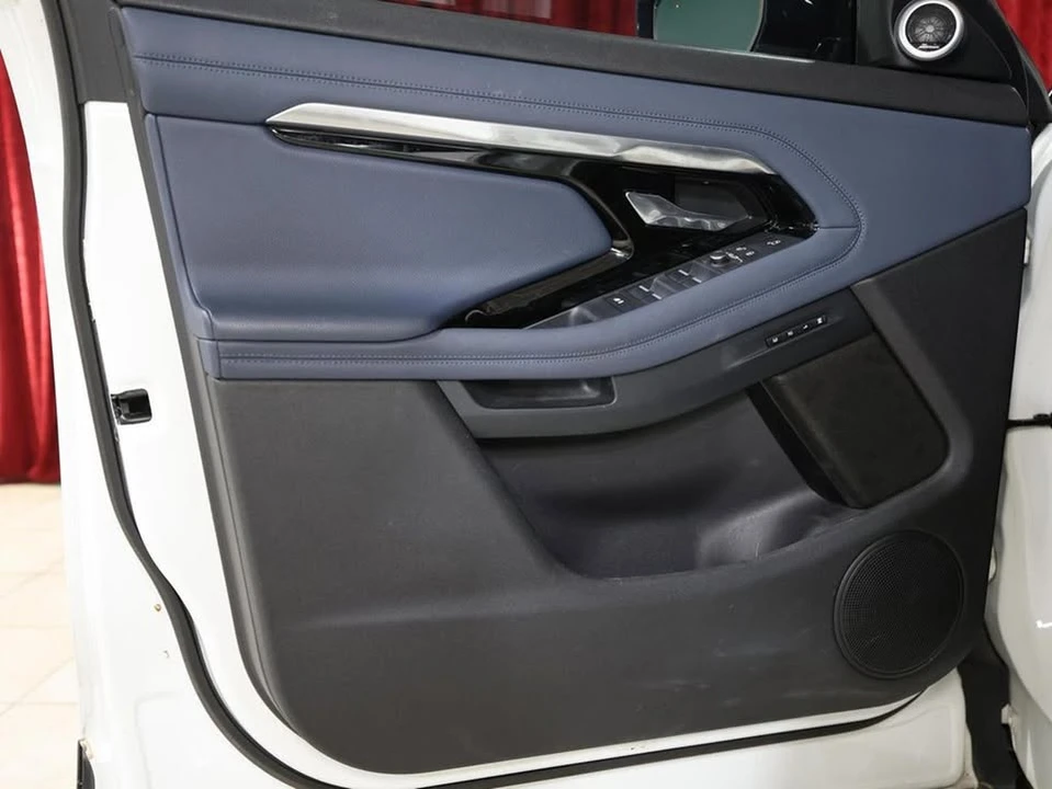 2020 Land Rover Range Rover Evoque 2nd Gen - Image 9 of 18