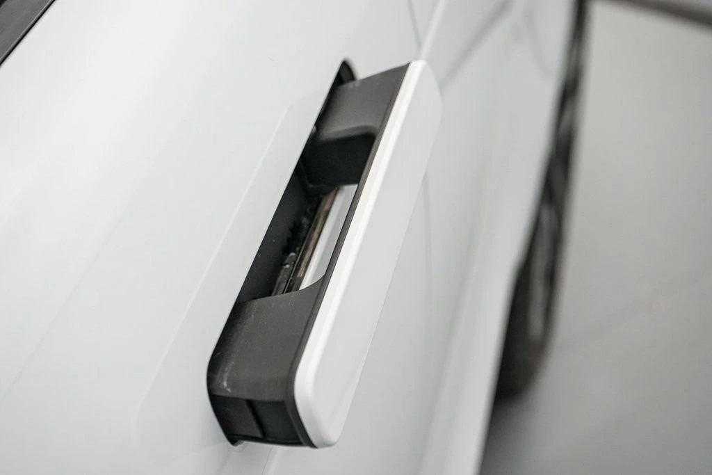 2020 Land Rover Range Rover Evoque 2nd Gen - Image 14 of 21