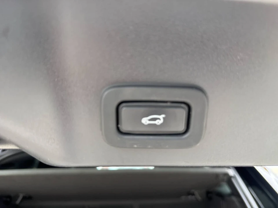 2020 Land Rover Range Rover Evoque 2nd Gen - Image 15 of 21