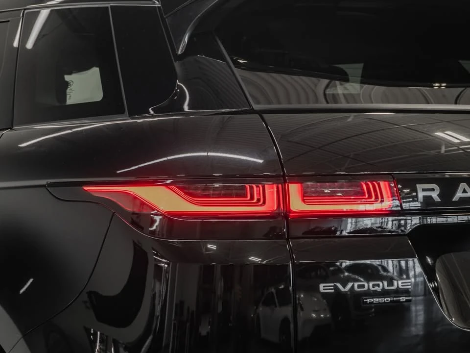 2020 Land Rover Range Rover Evoque 2nd Gen - Image 14 of 20