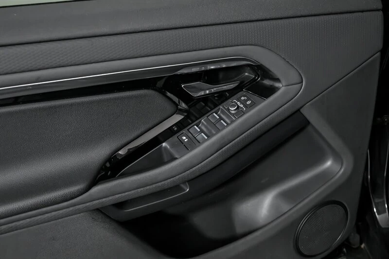 2020 Land Rover Range Rover Evoque 2nd Gen - Image 14 of 21