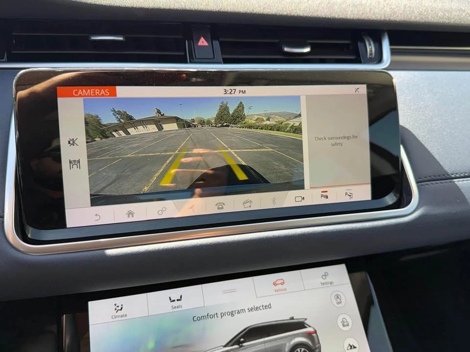2020 Land Rover Range Rover Evoque 2nd Gen - Image 11 of 17