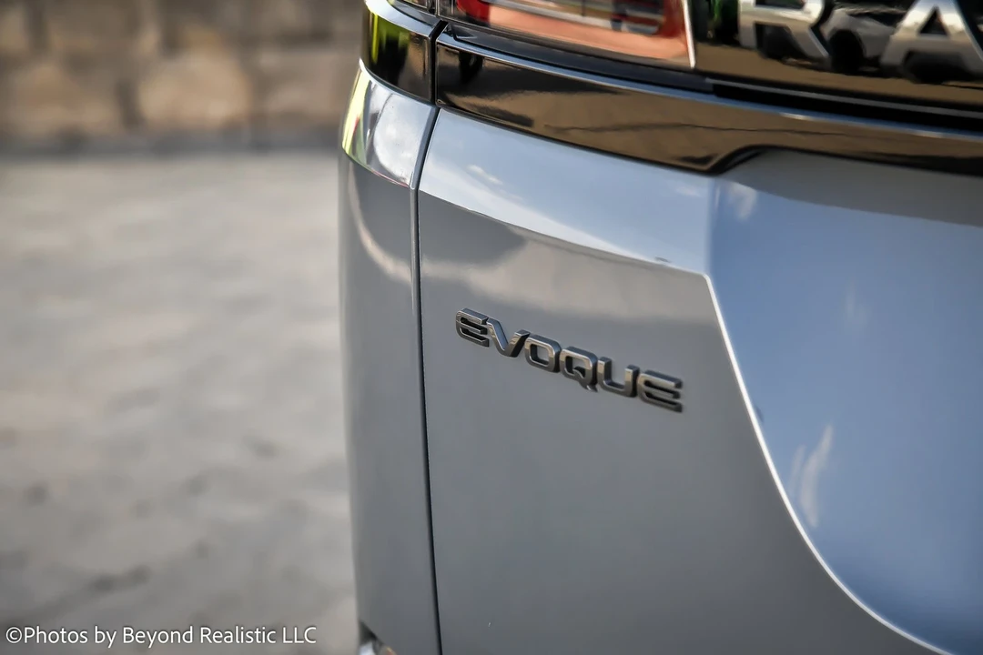 2020 Land Rover Range Rover L405 - Image 17 of 21