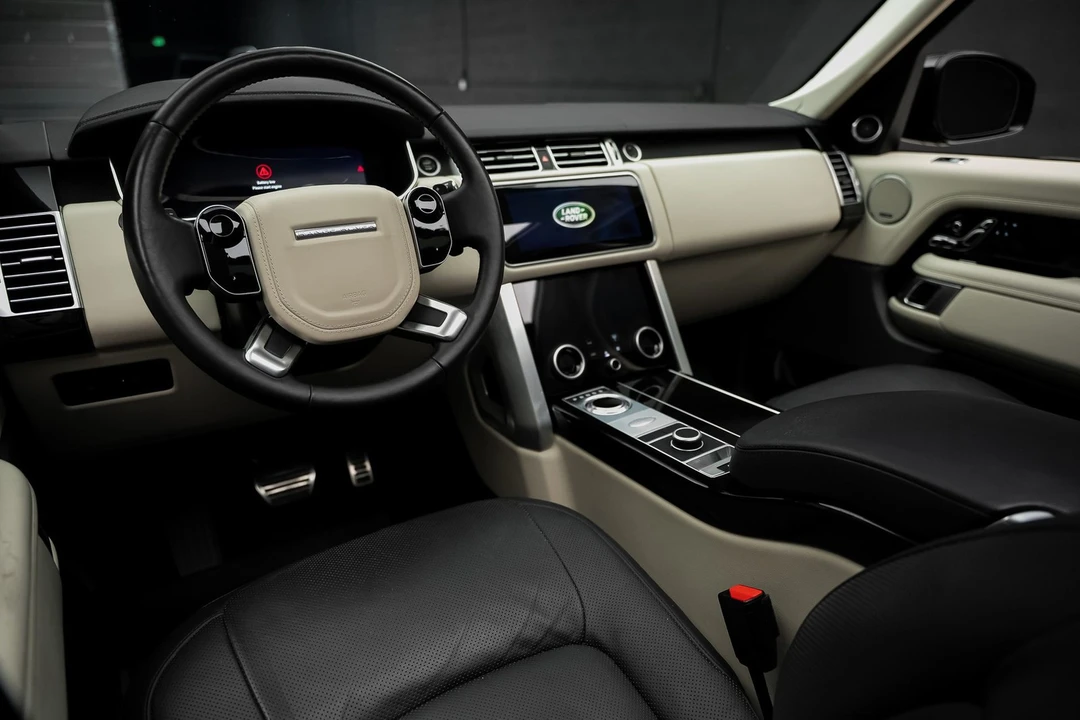 2020 Land Rover Range Rover L405 - Image 2 of 31