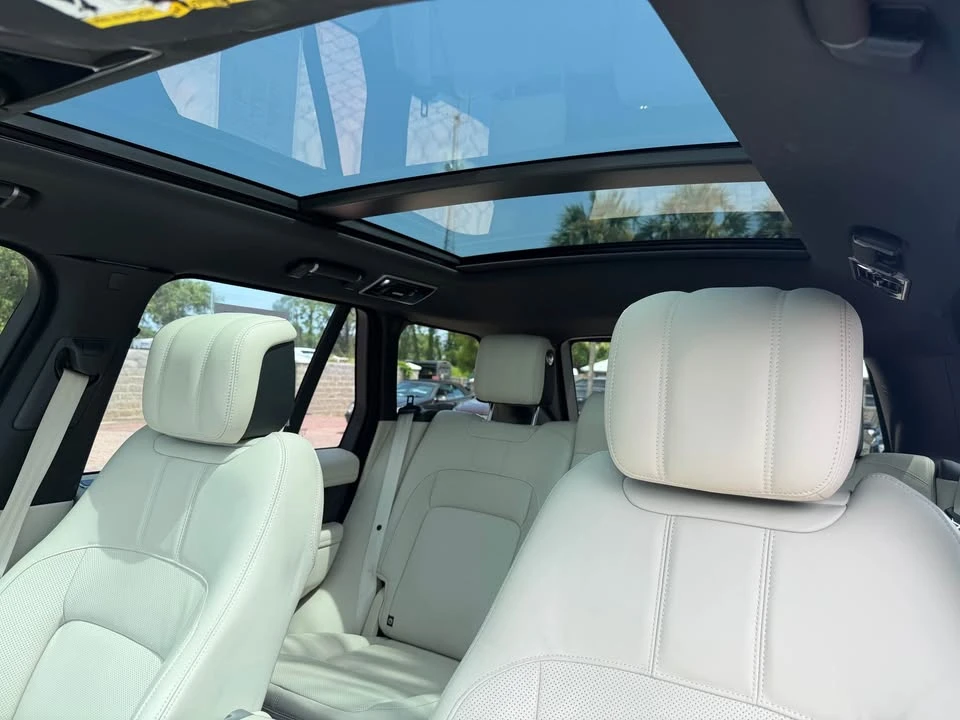 2020 Land Rover Range Rover L405 - Image 12 of 16