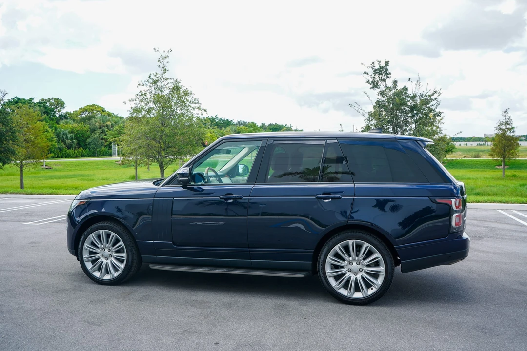 2020 Land Rover Range Rover L405 - Image 18 of 31