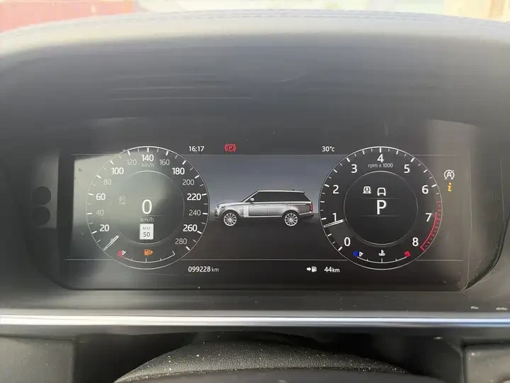 2020 Land Rover Range Rover L405 - Image 10 of 15