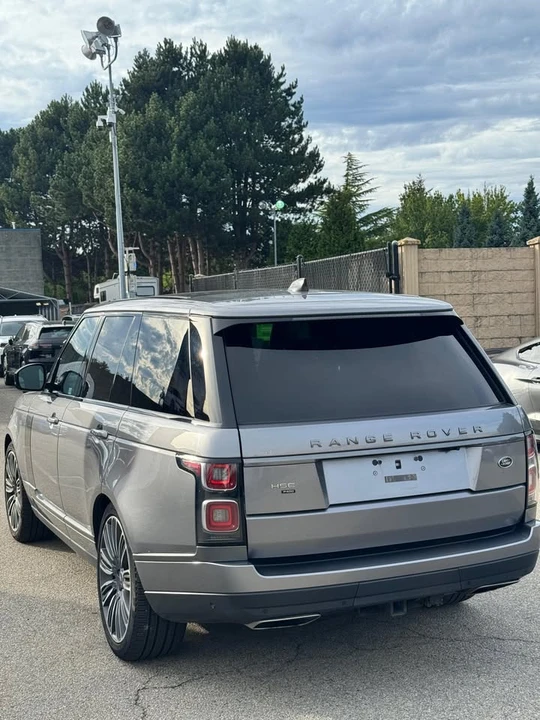 2020 Land Rover Range Rover L405 - Image 10 of 13