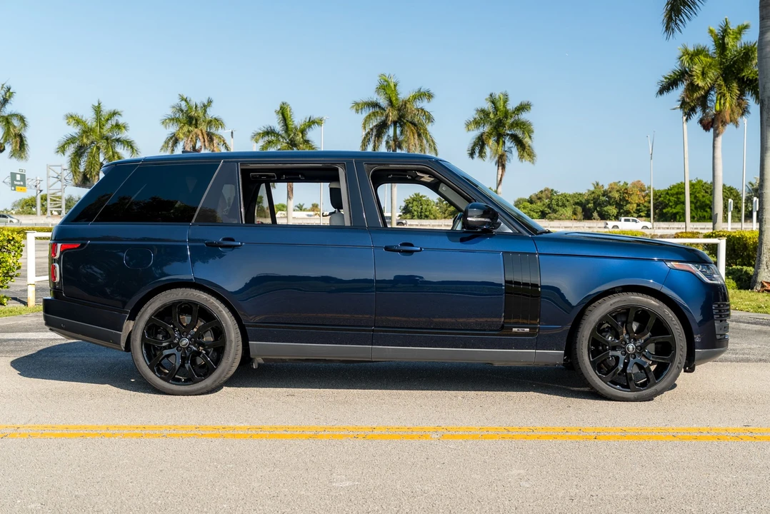 2020 Land Rover Range Rover L405 - Image 9 of 31