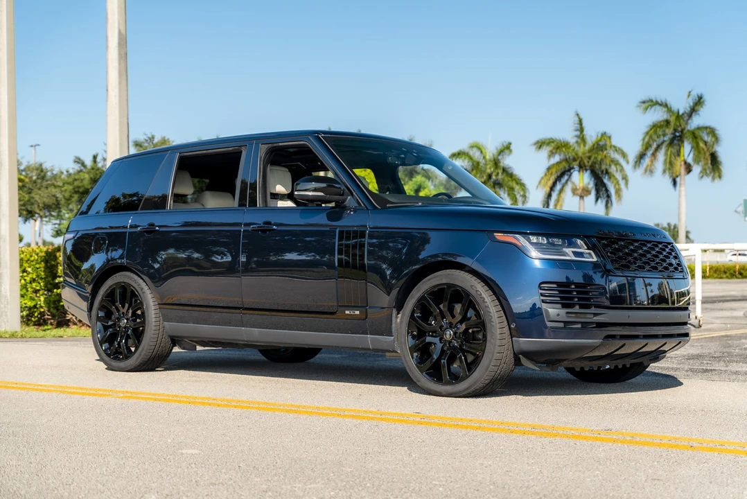 2020 Land Rover Range Rover L405 - Image 4 of 31