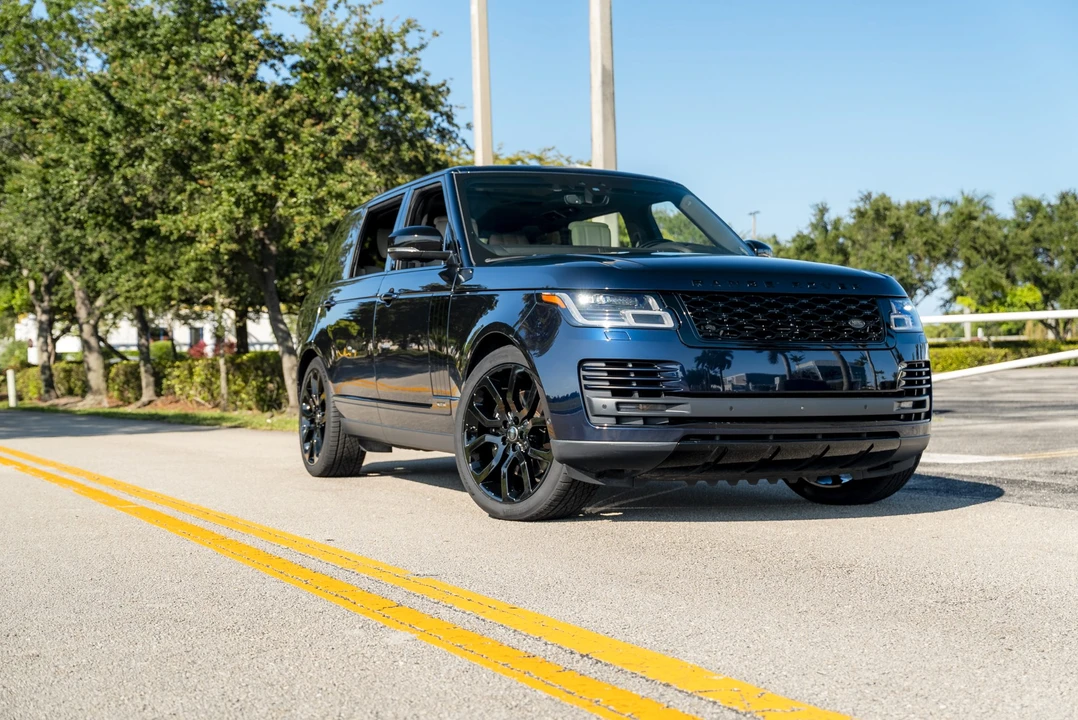 2020 Land Rover Range Rover L405 - Image 8 of 31