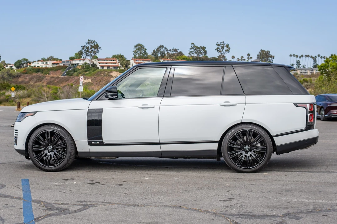 2020 Land Rover Range Rover L405 - Image 14 of 31